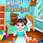 Baby Taylor Gets Organized